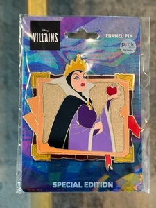 Disney PALM Villains Spellbooks Series Evil Queen Pin 3.5'' LE 200 New - Picture 1 of 2