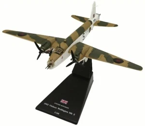 GIANT WARPLANE #16VICKERS WELLINGTON MK X 1943 1:144 AMER COM - Picture 1 of 5