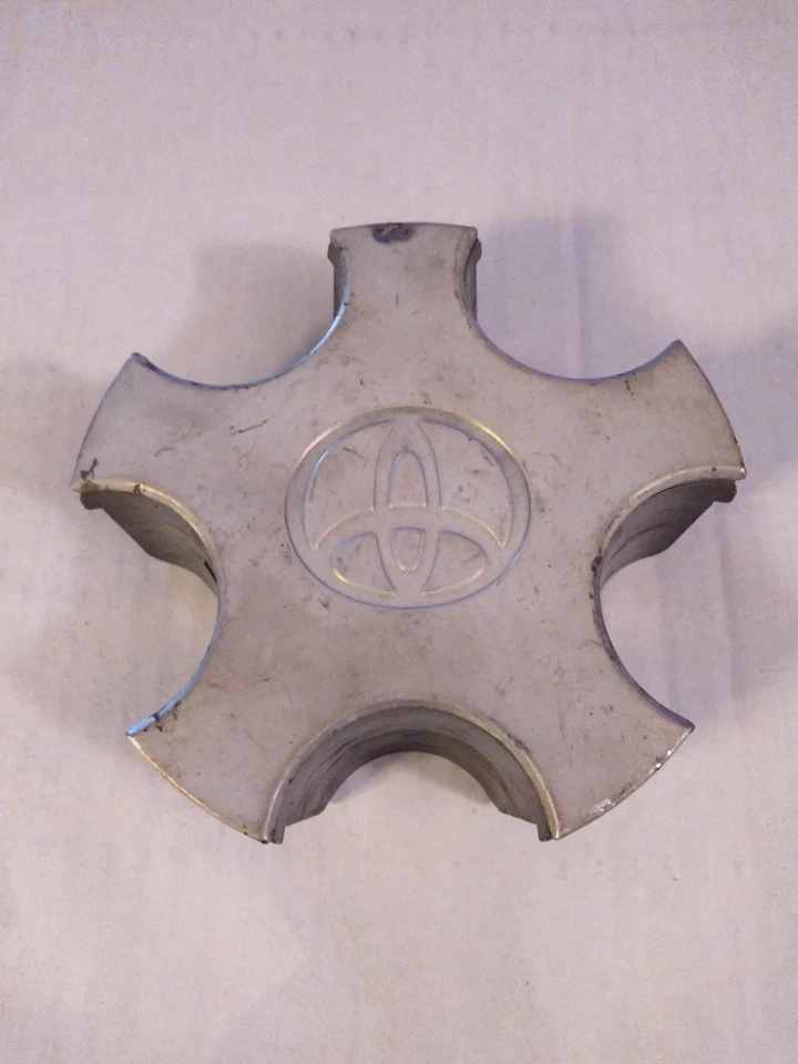  Tapa central Toyota Tundra 2002-2006 42603-AF020  Foto 1 de 3