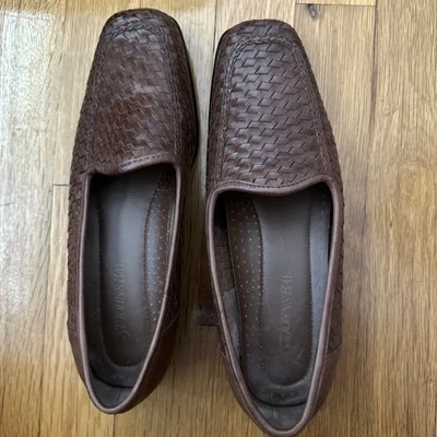 St Johns Bay  Comfort Flats Brown With Woven Pattern Size 7 1/2 - Image 1 of 3