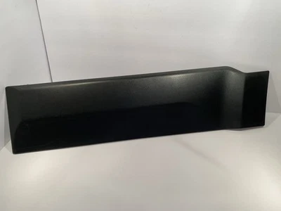 Moldura de panel de moldura de puerta trasera inferior izquierda 2011-2017 Jeep Patriot 05182579AB Foto 1 de 4