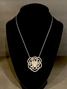 Swarovski Nelly Necklace Sparkly Crystal Flower #1082765 - Picture 1 of 6