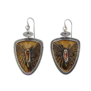 Tabra Bronze Schmetterling Prägung Granat Ohrhänger - Bild 1 von 1