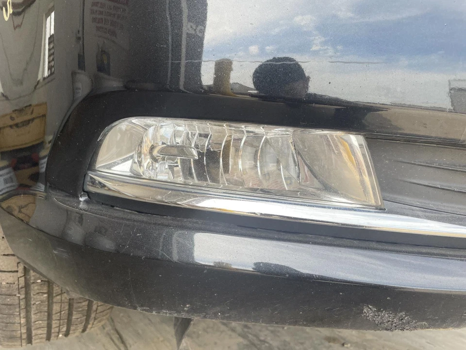 二手驾驶灯适合:2014 别克曲棍球雾驾驶保险杠安装白天 — 第 1/4 张图片