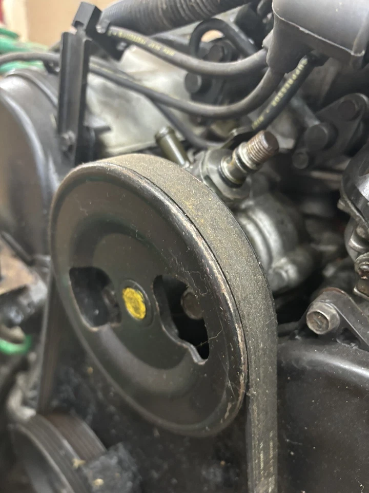 1991-99 Dodge Stealth Mitsubishi 3000gt  3.0 SOHC power steering pump - Image 1 of 1