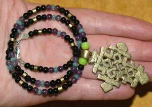 Collar de cruz cristiana copta etíope cuarzo, apatita, amatista, cuentas de metal - Imagen 1 de 7