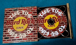 HRO HOLANDÉS SUBASTA CD ESTUCHE TÓMATE TIEMPO PARA SER AMABLE LADRILLOS Hard Rock Café PIN LE100 - Imagen 1 de 2
