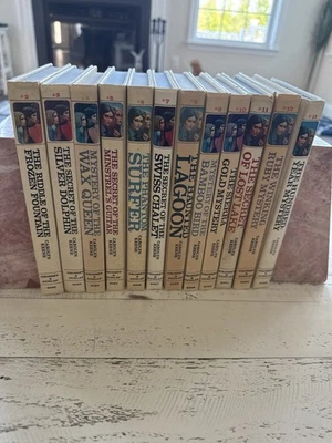 Dana Girls Mystery Stories Lot Carolyn Keene Grosset & Dunlap HC Lot 12 Books - Image 1 of 4