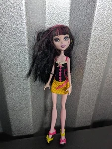 Monster High Draculaura Gloom Beach 2010 Puppe lose Gummibänder - Bild 1 von 7