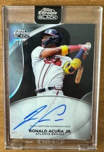 Autógrafo 2024 Topps cromo negro Ronald Acuña Jr. marfil #d 32/50 Braves automático - Imagen 1 de 3