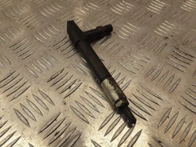 Inyector diésel Mazda 626 1998 74kW VEI9759 Foto 1 de 3