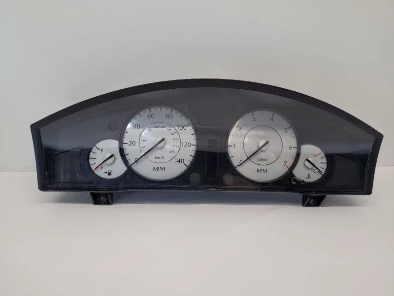 Chrysler 300 2009 velocímetro clúster 140 MPH WO centro de información 05172880AE Foto 1 de 4