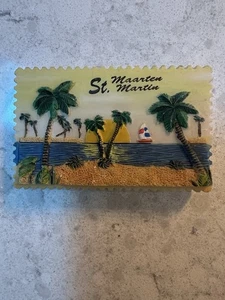 Vintage Souvenir St Maarten Martin Refrigerator Magnet. (AB) - Picture 1 of 2