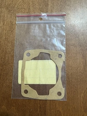 NOS Genuine OEM Jonsered 70e 504 13 00-15 - Изображение 1 из 2