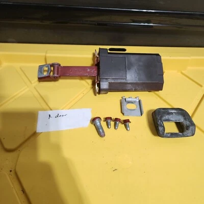 2004-2008 CHRYSLER CROSSFIRE FRONT R PASSENGER DOOR HINGE STOP ROD STOPPER  RED - Image 1 of 4