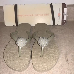 Lindsay Phillips Switch Flops Tan/Beige size 6 Change Your Look Not Your Sole - Picture 1 of 5