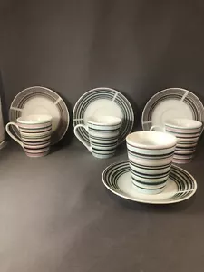 CAFÉ PAVILLION BY JUST MUGS Juego de 4 Tazas de Espresso y Platillos a Rayas Demitasse - Imagen 1 de 12