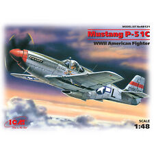 ICM48121 w skali 1/48 WWII Amerykański myśliwiec Mustang P-51C 