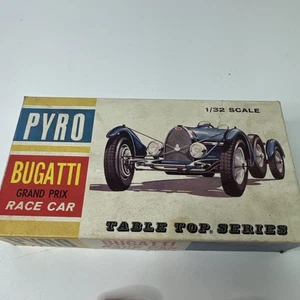 VINTAGE PYRO BUGATTI GRAND PRIX RACER CAR MODEL KIT TOY MADE IN USA - Picture 1 of 6