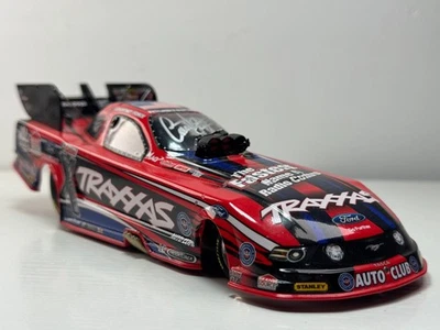 Lionel Action Courtney Force 亲笔签名 Traxxas 2013 福特 NHRA 有趣汽车 — 第 1/4 张图片