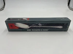 WM Rogers & Son Silverplated Royal Plume Design Serving Spoon 1997 - Picture 1 of 5