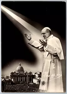 Pope Pius XII in Ray of Sunlight, Vatican Vintage RPPC Postcard - Picture 1 of 2
