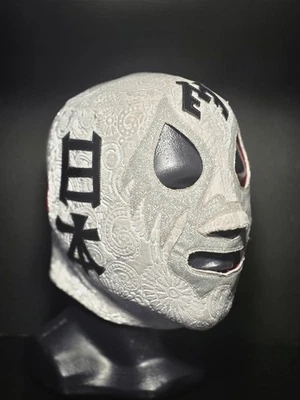 Máscara de lucha libre Mil Mascaras Luchador PRO Grado AAA Lucha Libre Foto 1 de 4