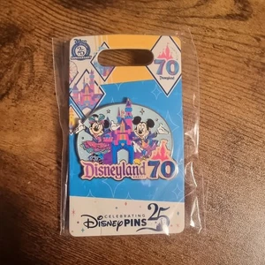 Disneyland Resort 70th Anniversary Mickey Minnie & Mouse Pin DLR 2025 - Bild 1 von 3