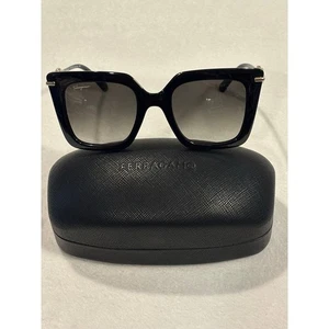 Brand New Salvatore Ferragamo Sunglasses - SF1041S 001 Size 51-22-145*2 - Picture 1 of 7