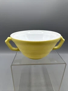 Vintage Hazel Atlas Platonite Moderntone Soup Bowl Yellow Double Handled MCM - Picture 1 of 8