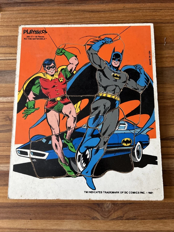 Juguete rompecabezas vintage naranja Batman y Robin con marco de madera 1981 Foto 1 de 4