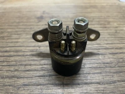 Suzuki GS1100E, GS1150E, GSXR1100, GSXR750, relé de arranque 31800-49100 Foto 1 de 3