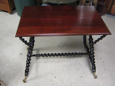 Mesa de patas torcidas de cebada "Merklen" de caoba Foto 1 de 4