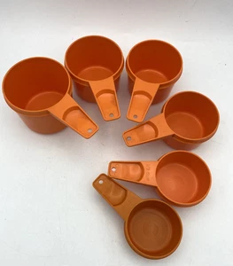 Vintage Tupperware Measuring Cup Set of 6 Harvest / Burnt Orange - Picture 1 of 5