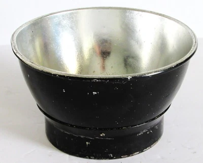 Speedotron 7 Inch Black Line Spot Reflector - Image 1 of 3