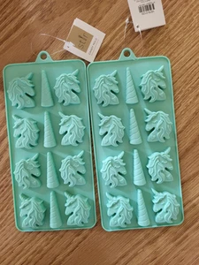 2 Wilton Silikon Bonbonformen 8 Einhörner und 4 Hörner grün umrühren NEU - Bild 1 von 3