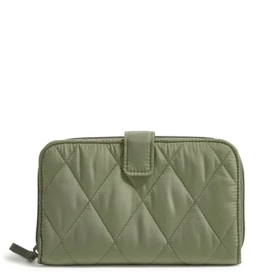 Cartera Vera Bradley Essential Tab $89 color verde... Foto 1 de 4