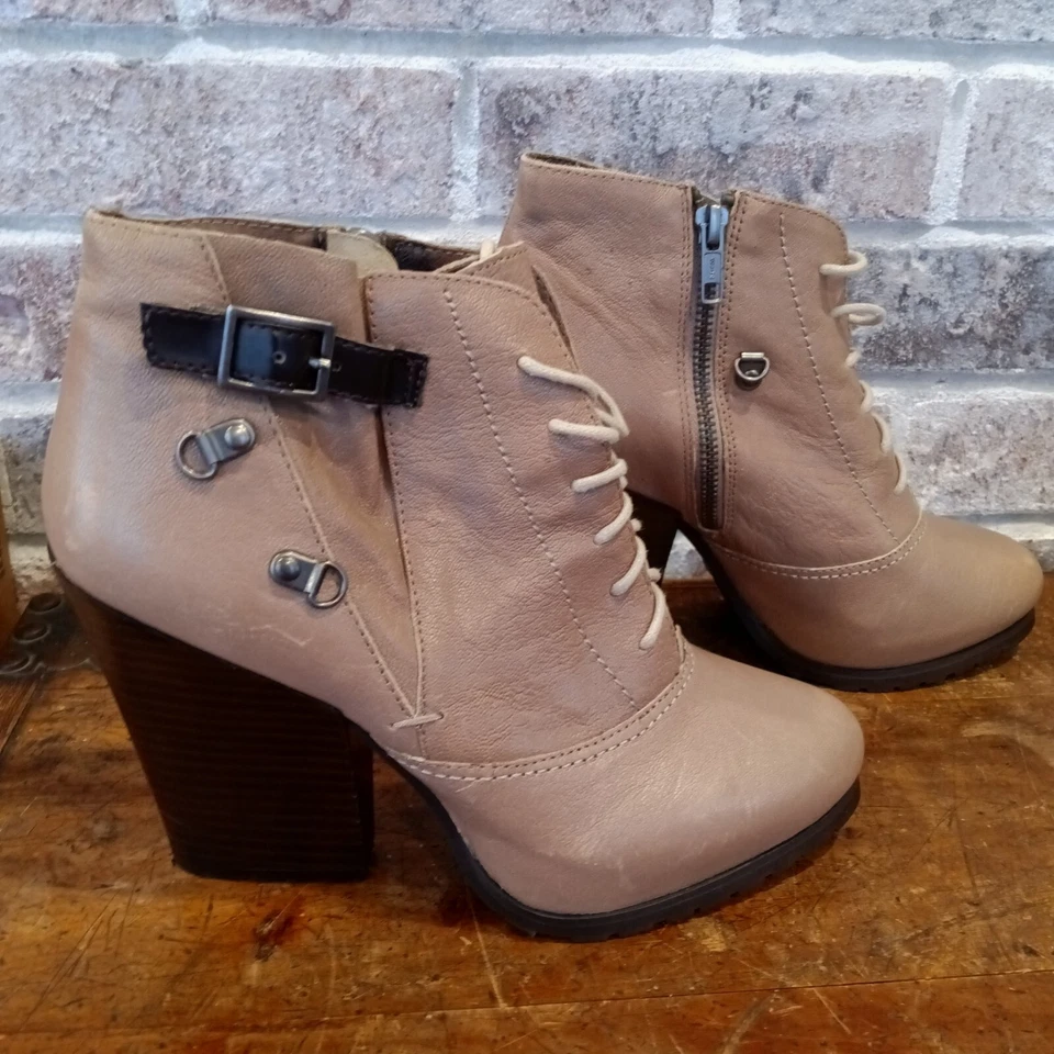 Bacio 61 Pesanti Tan Leather Rubber Tread Zip Ankle Boots Heel Women Size 7 - Image 1 of 4