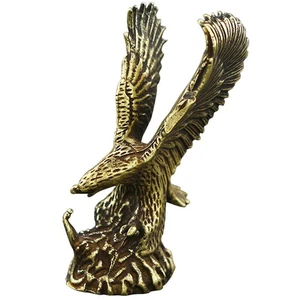 Estatuilla en forma de águila pequeña de latón escultura de águila decoración vintage - Imagen 1 de 12