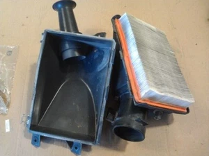 01 02 Purificador de aire Grand Marquis 4,6 L con medidor de flujo de aire XW4F-12B579-AA 2673 - Imagen 1 de 7