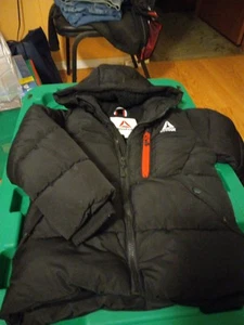 Reebok Heavy Jacket With Hood Child 4/5 - Picture 1 of 16