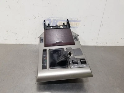 19 2019 LEXUS GX460 ПАНЕЛЬ ОТДЕЛКИ ПЕРЕДНЕЙ ЦЕНТРАЛЬНОЙ КОНСОЛИ ПОЛА СЕРЕБРИСТАЯ/ЗЕРНИСТАЯ ДРЕВЕСИНА - Изображение 1 из 4