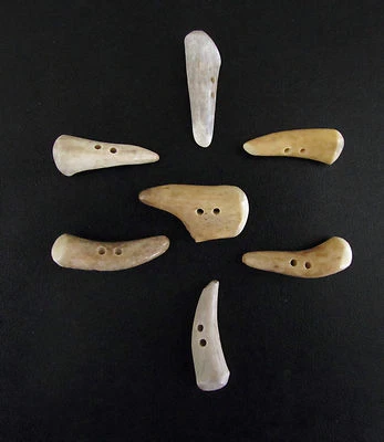 ANTLER BUTTONS,1  1/2"TOGGLES,TINES,7 UNIQUE FORK CHUBS PIECES,3/32" HOLE,112-10 - Image 1 of 4