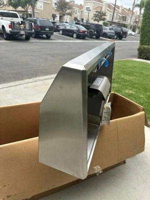 Vent-A-Hood 42 pulgadas acero inoxidable debajo del gabinete 300 cfM campana LED SLH6142SS Foto 1 de 4