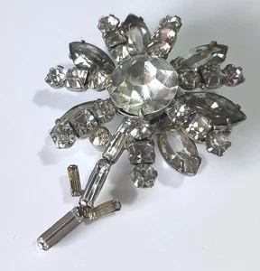 Vintage Tiered White Rhinestone Flower Brooch w Multiple Stone Shapes 2.5" - Picture 1 of 11