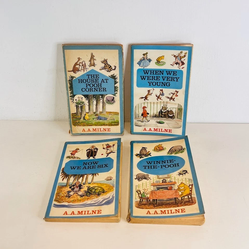AA Milne Methuen Paperback Vintage Book Bundle 1965-1966 Winnie the Pooh - Image 1 of 4