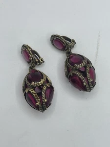 Rare Vintage Crown Trifari Clip On Dangle Earrings Cranberry Gripoix Glass Domed - Bild 1 von 5