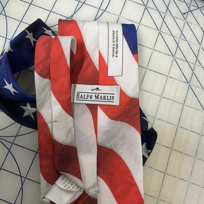TIE Ralph Marlin “Stars & Stripes” American Flag Tie 58 x 3 1/2 Made in USA 1994 - Image 1 of 4
