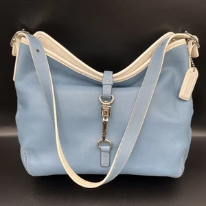 Vintage 90’s Coach 9266 Hampton Slouch Hobo Clasp Shoulder Bag Baby Blue White - Bild 1 von 17