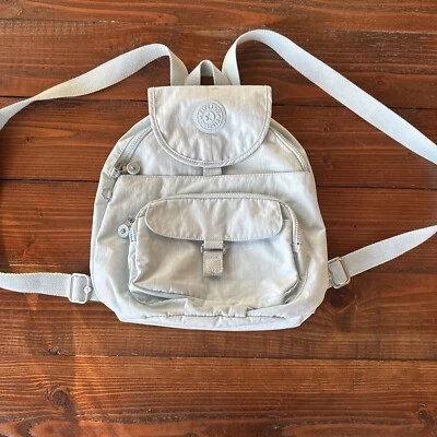 Рюкзак Kipling Live Light женский Queenie обморочный синий серый тональный средний - Изображение 1 из 4